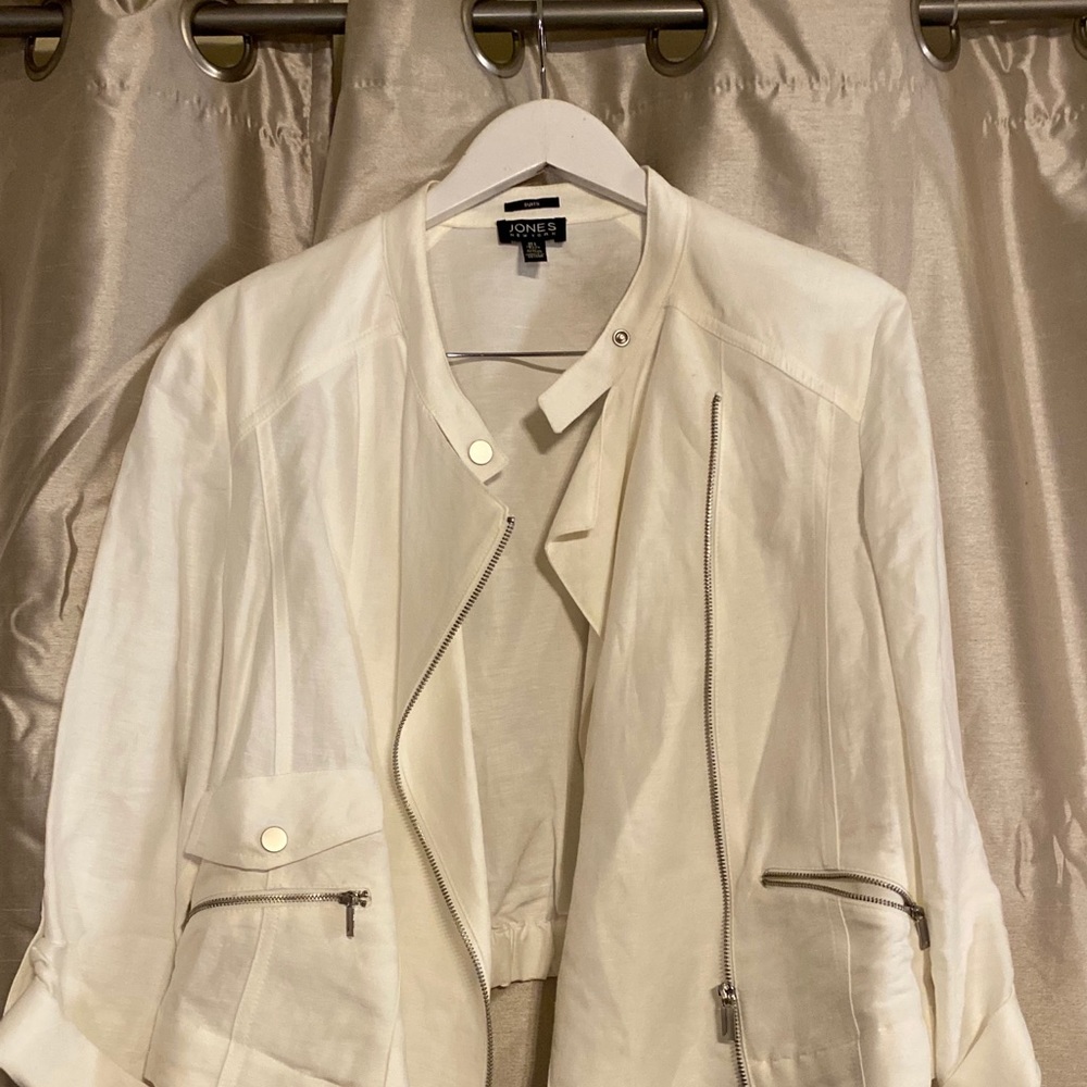 Two piece jacket with cropped pants
